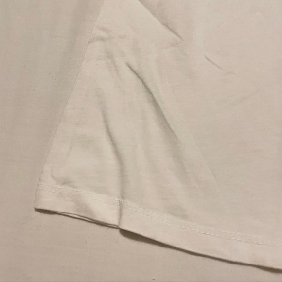 Levi's White T-Shirt Women’s Size Medium - Picture 8 of 16